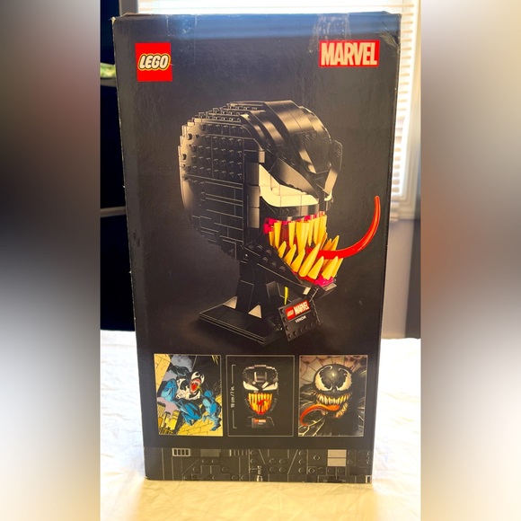 LEGO Marvel Spider-Man Venom 76187 Adult Collectible Building Kit ,color black - Picture 10 of 10